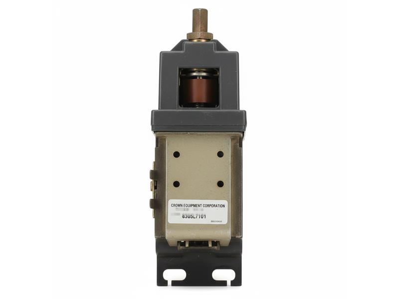 CROWN EQUIPMENT CORPORATION 8305L7101