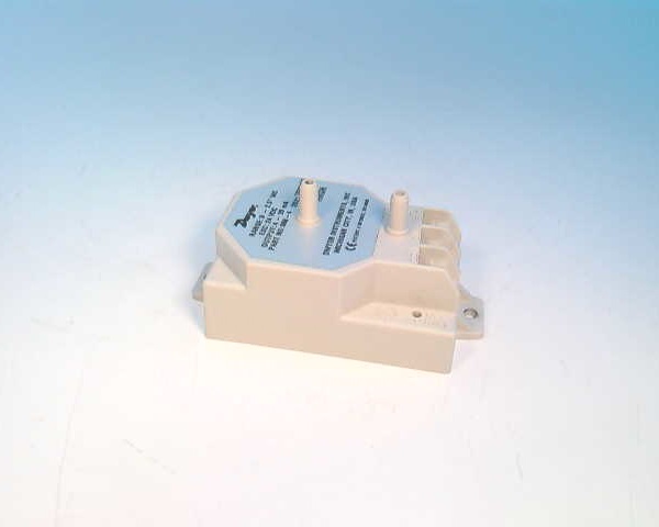 DWYER 668-4
