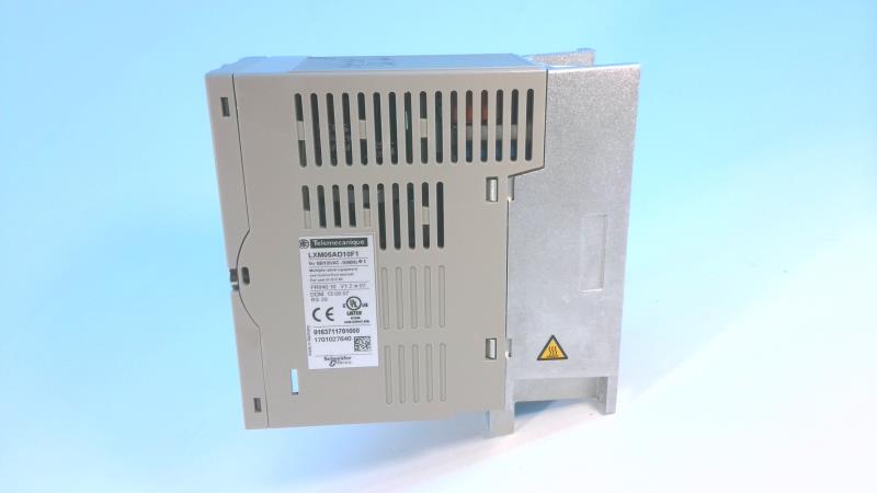 SCHNEIDER ELECTRIC LXM05AD10F1