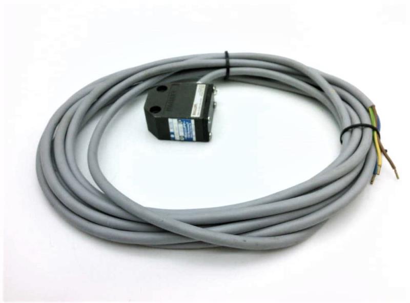 BALLUFF BES-516-422-HO-X-PU-05