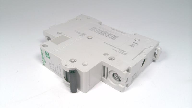 SCHNEIDER ELECTRIC M9F12110