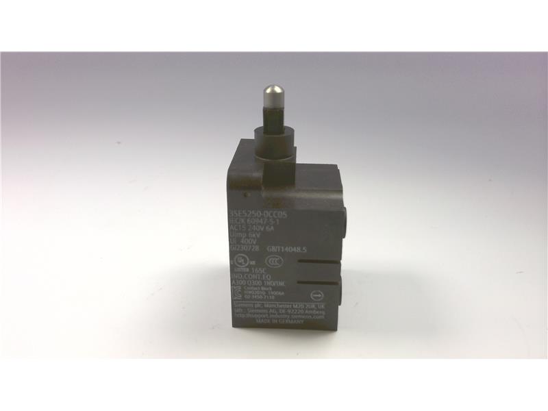 3SE52500CC05 by SIEMENS