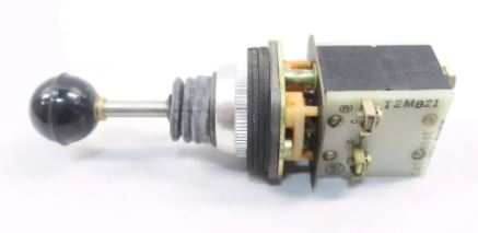 ALLEN BRADLEY 800T-T2M1B21