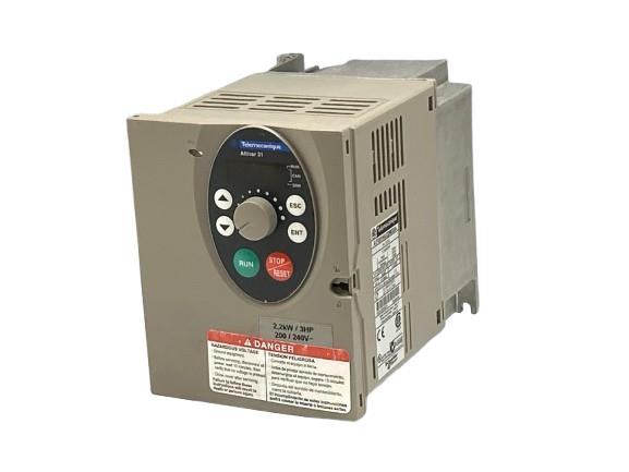 SCHNEIDER ELECTRIC ATV31HU22M3XA