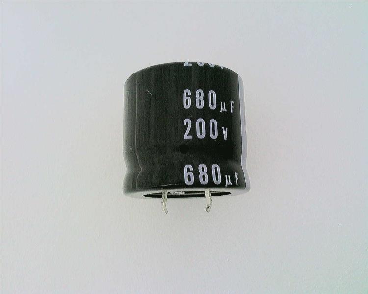 NICHICON LGW2D681MELB25