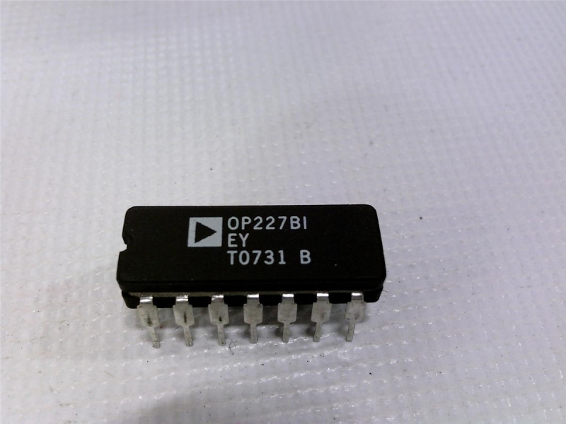 ANALOG DEVICES OP227BIEY
