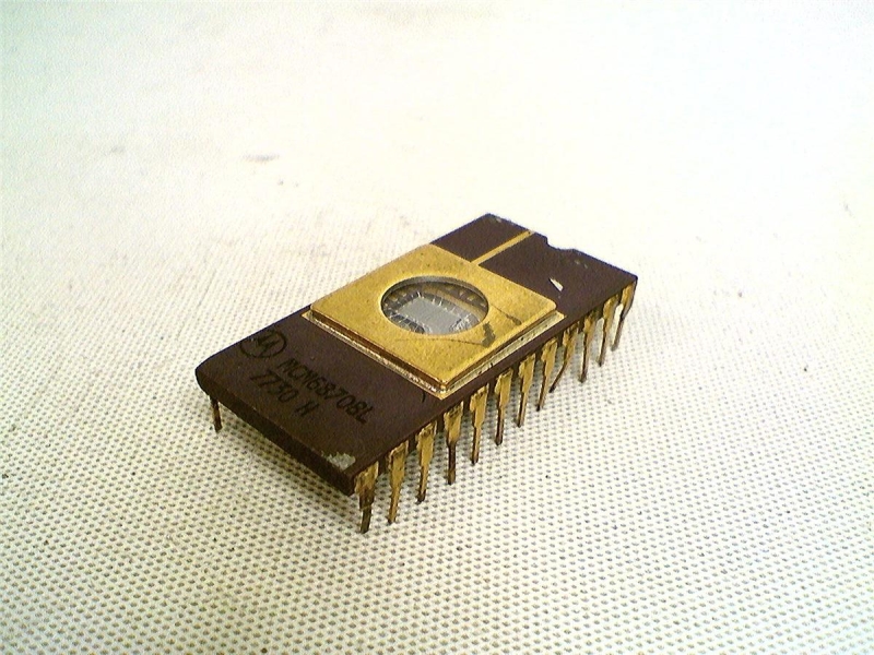 NXP SEMICONDUCTOR MCM68708L