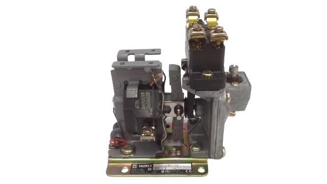 SCHNEIDER ELECTRIC 9050AO10EV06