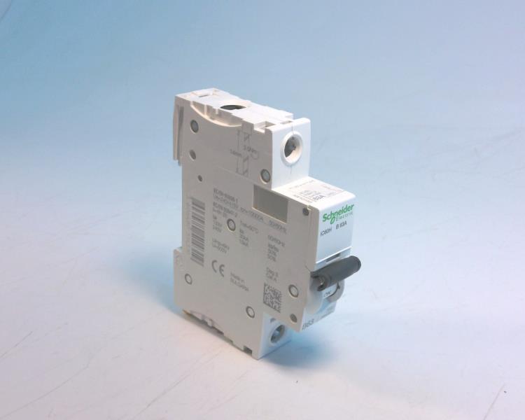 SCHNEIDER ELECTRIC A9F53163