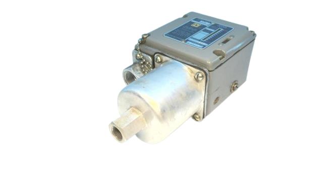 SCHNEIDER ELECTRIC 9012ACW24