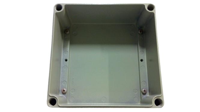 HAMMOND MANUFACTURING R100-200-000