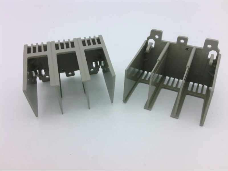 SCHNEIDER ELECTRIC EZATSHD3P