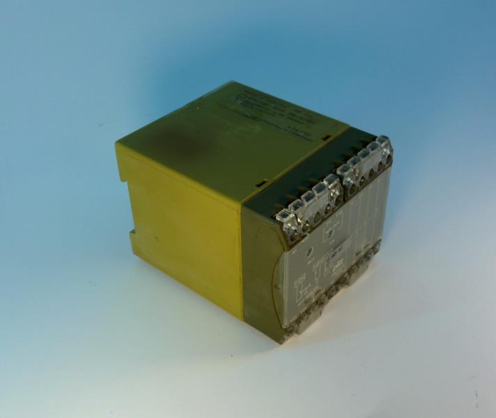 PILZ PNOZ-2-230-VAC-3S1O