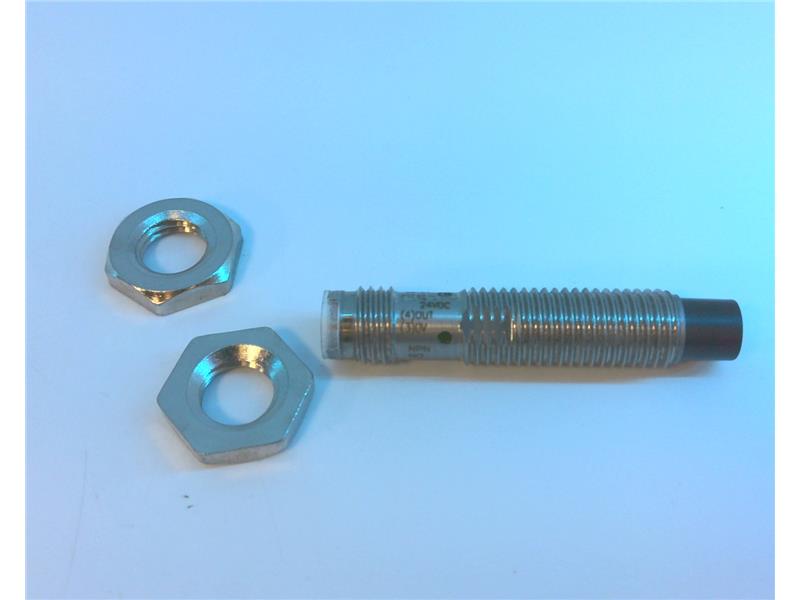 OMRON E2A-S08KN04-M5-C1