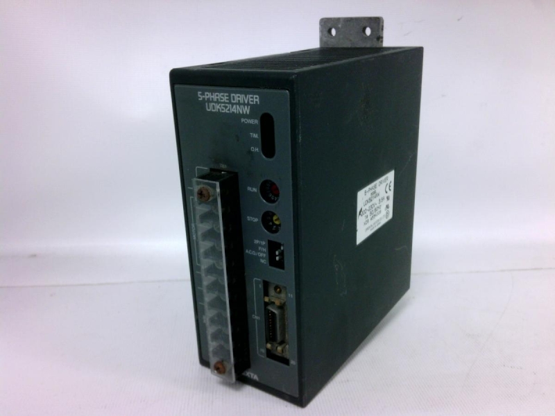 ORIENTAL MOTOR UDK5214N-W