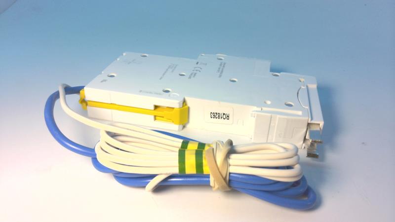 SCHNEIDER ELECTRIC R9D87820