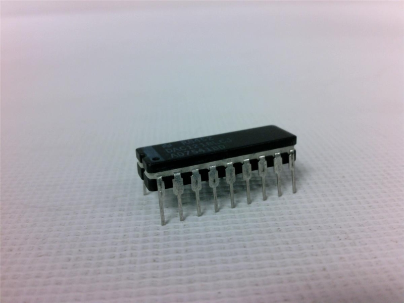 DAC1218LCJ by TEXAS INSTRUMENTS SEMI