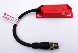 ALLEN BRADLEY 440N-Z21XS2H