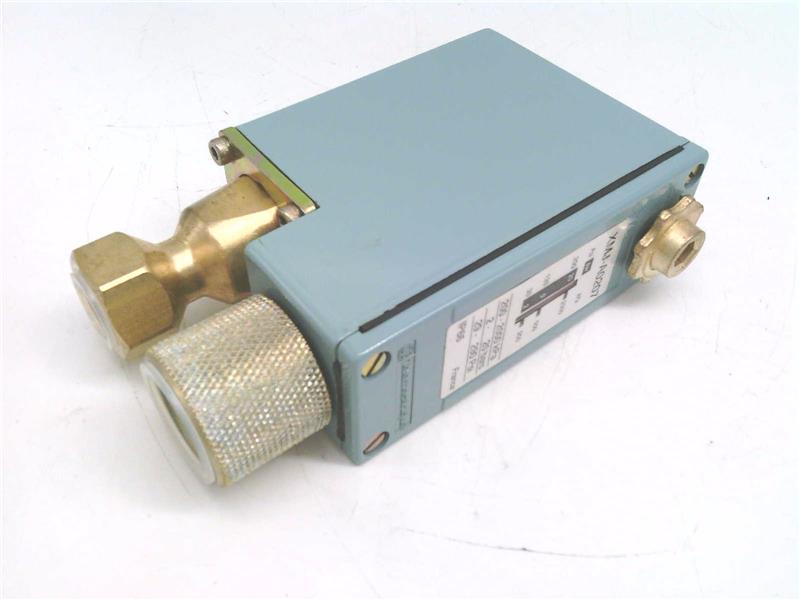 SCHNEIDER ELECTRIC XMJ-A0207H2