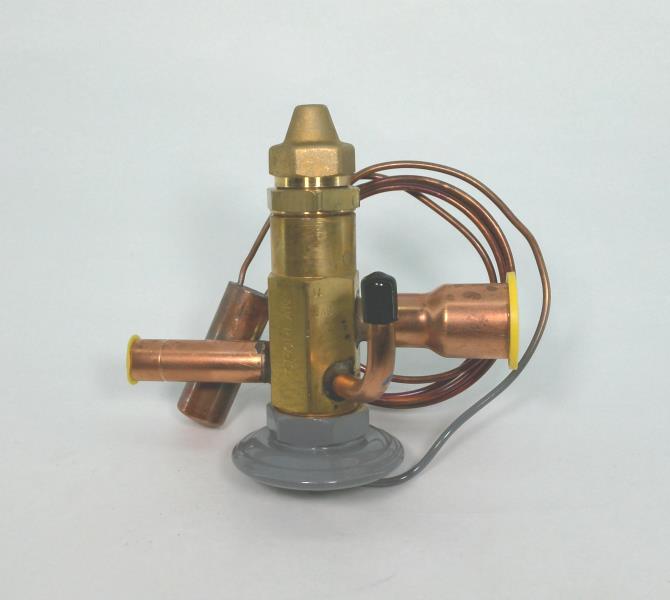 111011635 by DAIKIN INDUSTRIES