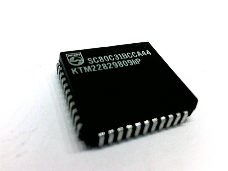 SC80C31BCCA44 by NXP SEMICONDUCTOR