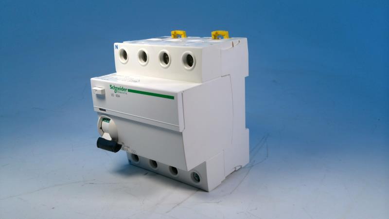 SCHNEIDER ELECTRIC A9R41463