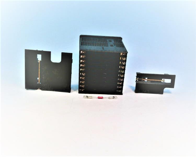 YOKOGAWA UT351-00-S3