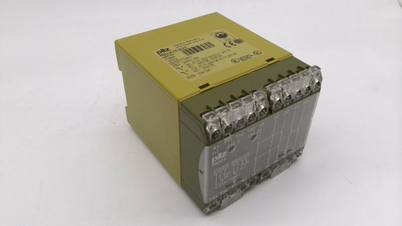PILZ PNOZ-4-24VDC-3S/1S1O
