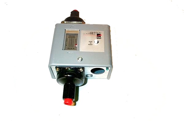 P74AB-1 by JOHNSON CONTROLS