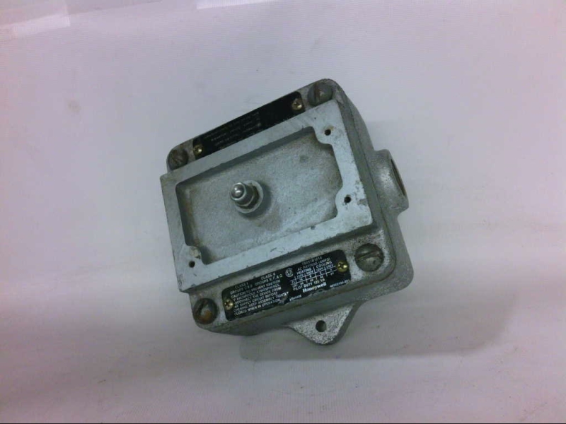 HONEYWELL T6051B-1014