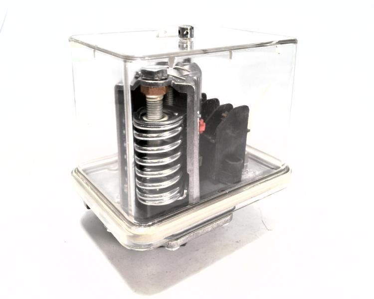 WESTINGHOUSE FF44DAH