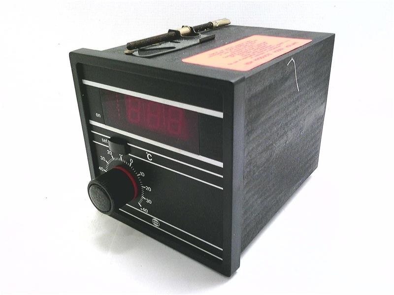 VDH PRODUCTS BV SM-885-D