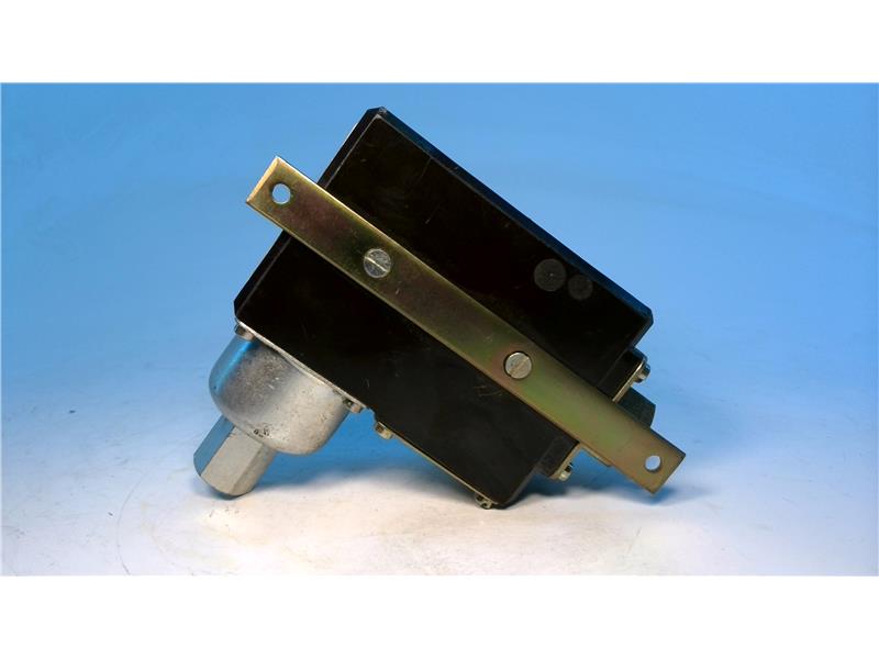 SCHNEIDER ELECTRIC 9012-FLG-2