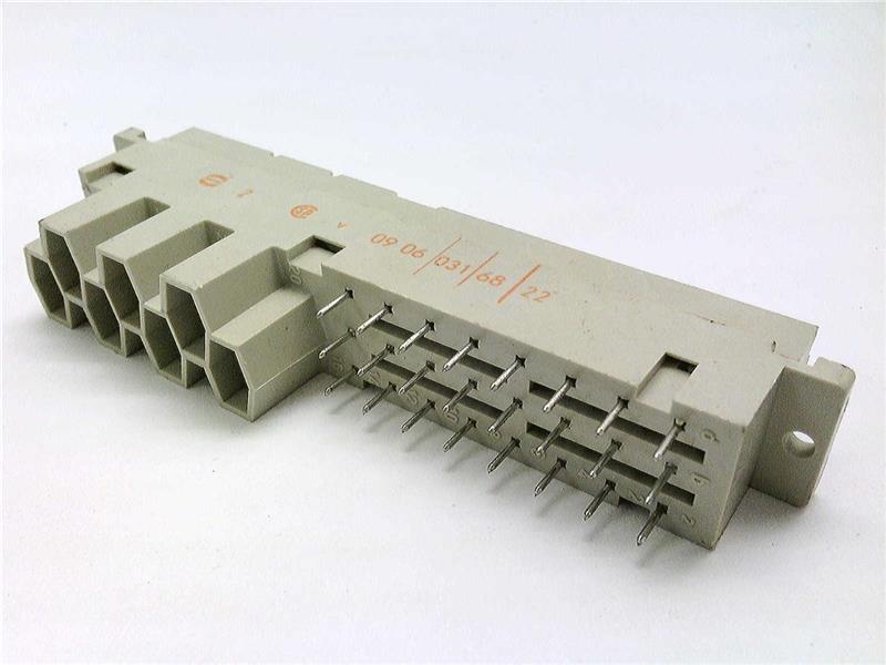 HARTING 09-06-031-6822