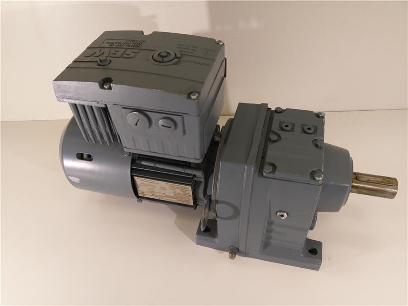 SEW EURODRIVE R47DT71D4/BMG/HR/MMO3/RE1A/AMA6