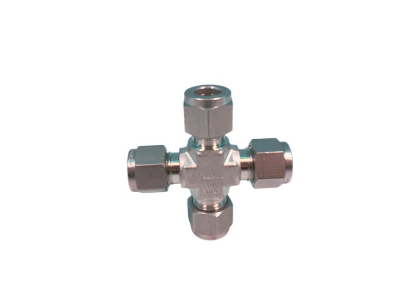 SWAGELOK SS-600-4