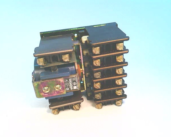 DANAHER CONTROLS 4U8-240