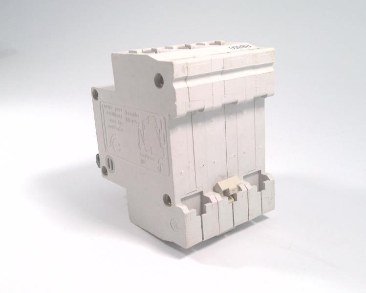 SCHNEIDER ELECTRIC 21818