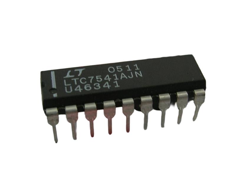 ANALOG DEVICES LTC7541AJN