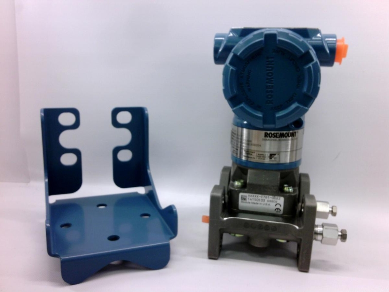 EMERSON 3051CD2A02A1AH2E5B1D4