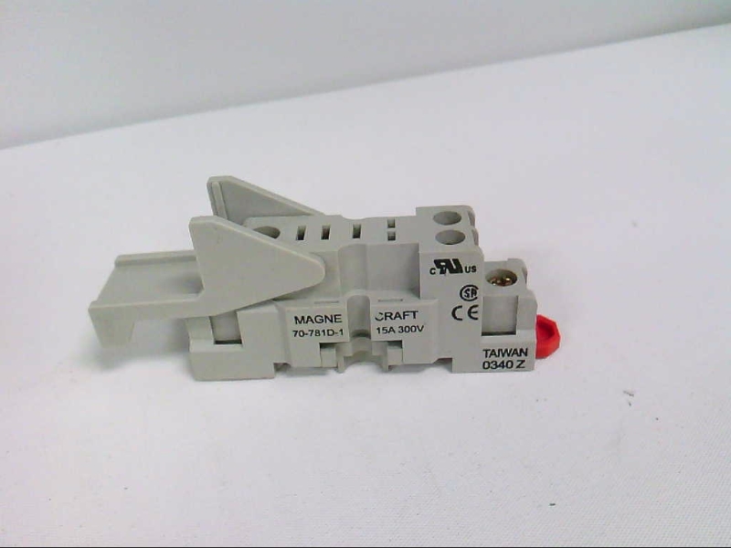 SCHNEIDER ELECTRIC 70-781D-1