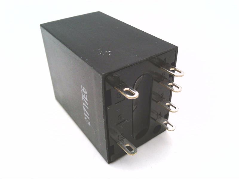 OMRON G3F-203SN DC5-24