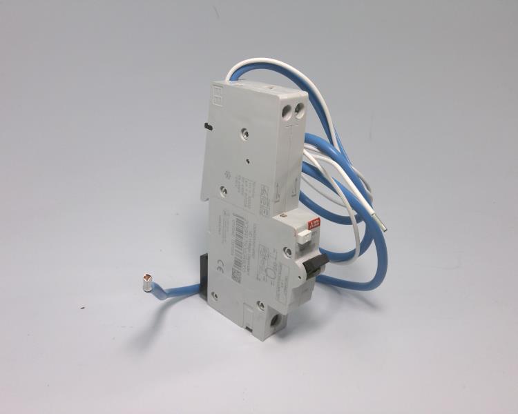 ASEA BROWN BOVERI 2CSR175092R1065