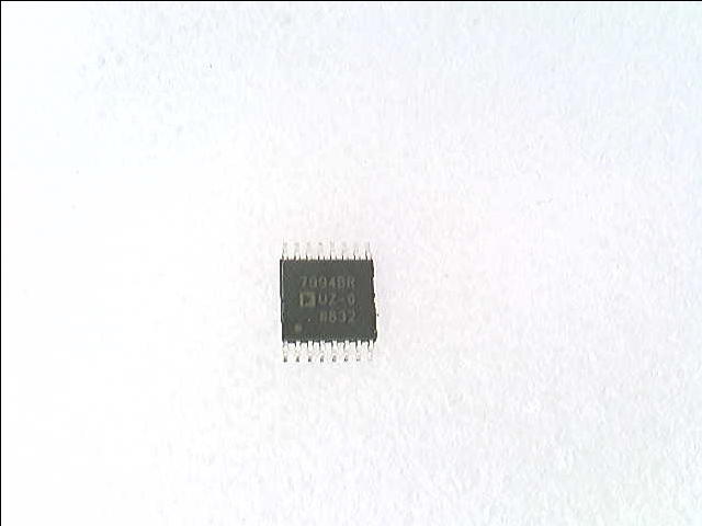 ANALOG DEVICES AD7994BRUZ-0
