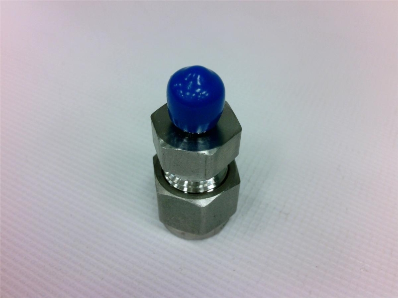 SWAGELOK SS-1/4-28-UNF-TO-1/4-TUBE