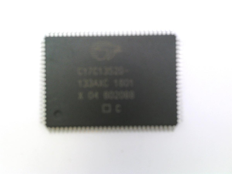 INFINEON CY7C1352G-133AXC