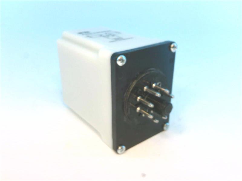 TE CONNECTIVITY 1393136-3