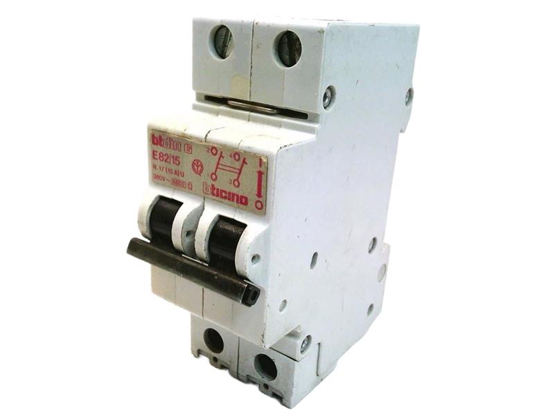 E82/15 by LEGRAND