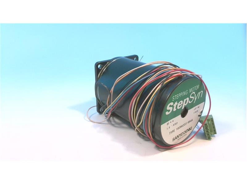 STEP 2 CORP 103H8223-0944