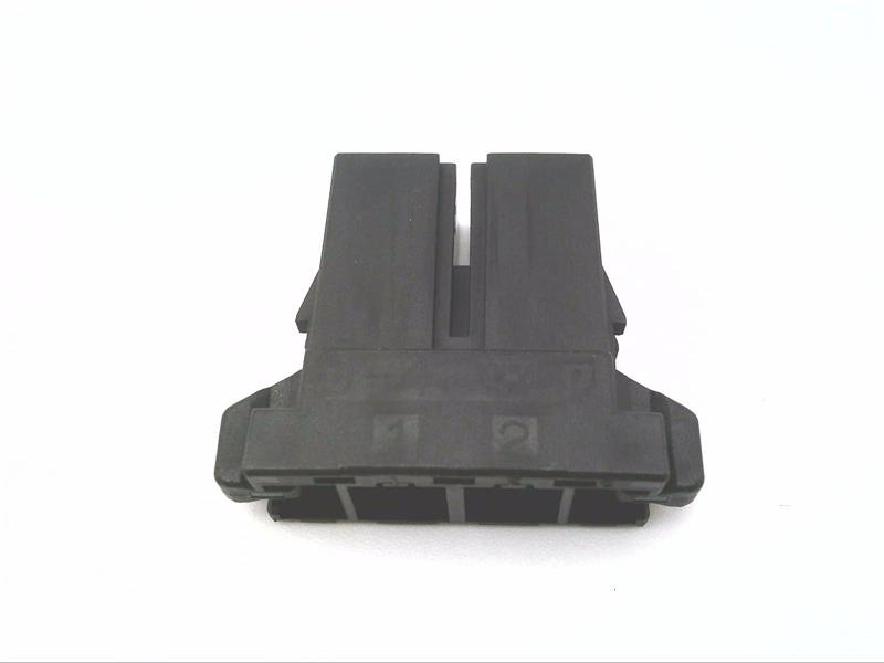 TE CONNECTIVITY 1-1747276-2